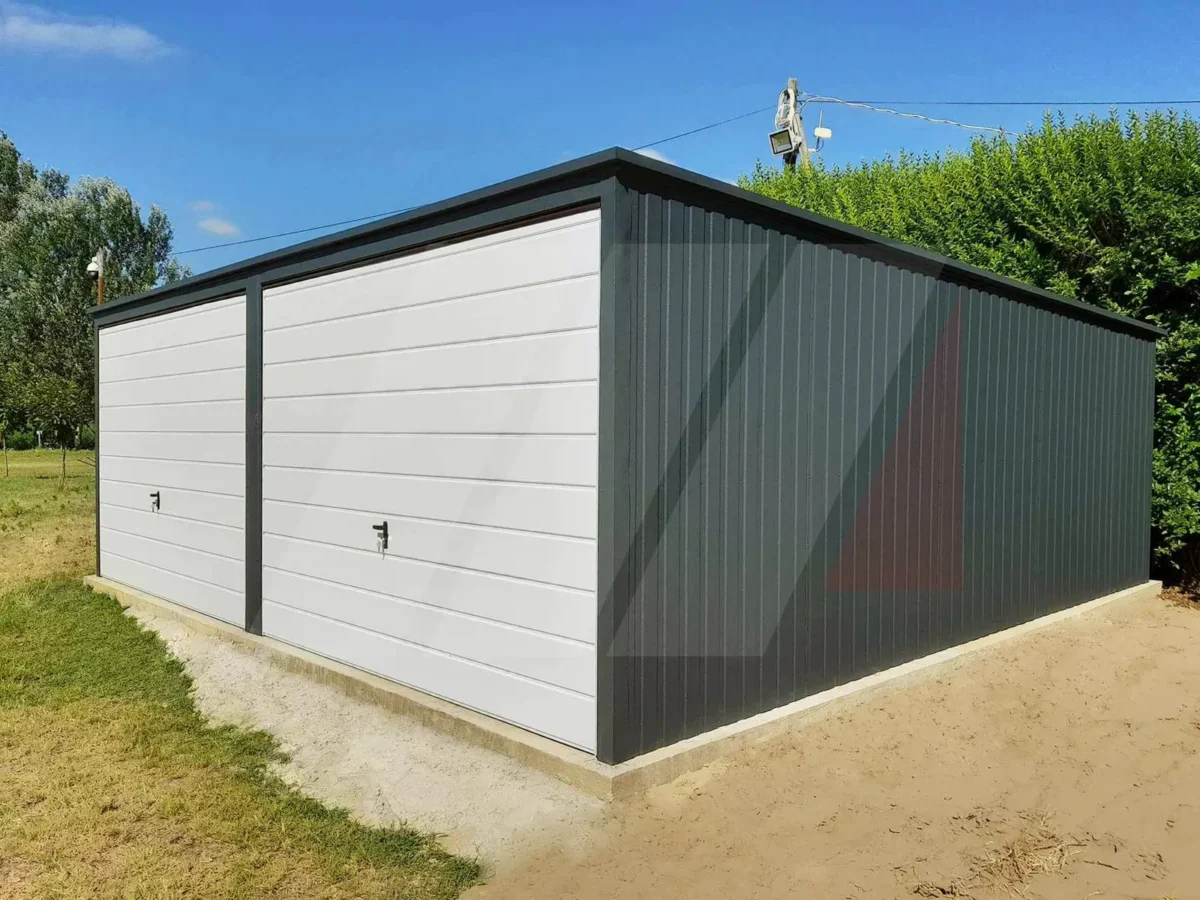Garaż blaszany dwustanowiskowy grafit 6m x 6m bramy białe