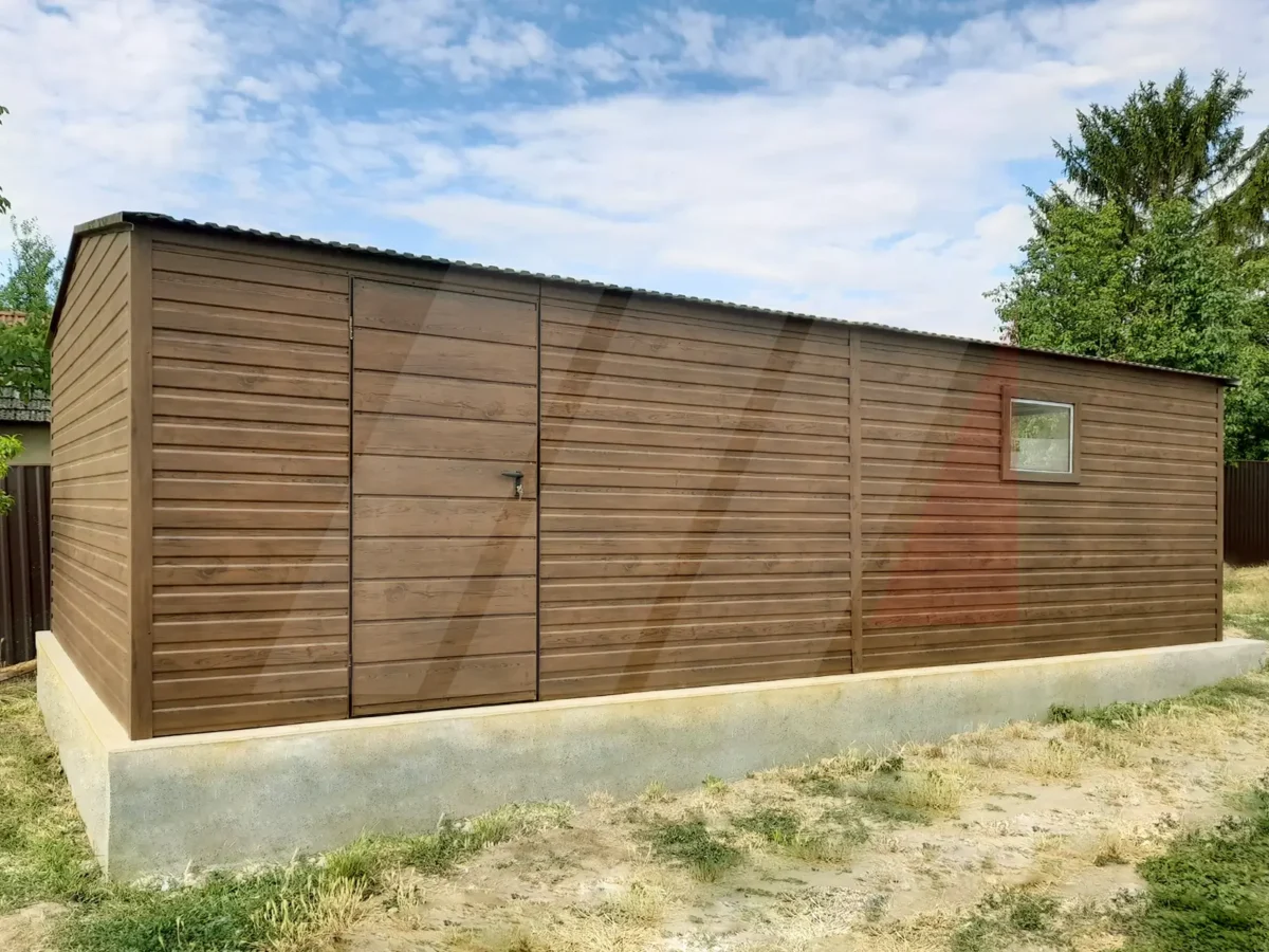 Garaż blaszany dwuspadowy orzech 4m x 7m brama uchylna