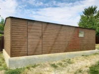 Garaż blaszany dwuspadowy orzech 4m x 7m brama uchylna