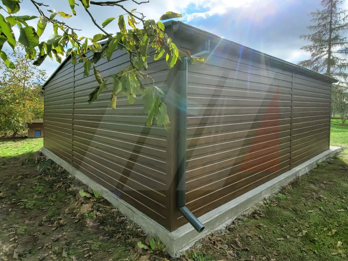 Garaż blaszany dwustanowiskowy orzech 6m x 6m bramy grafit